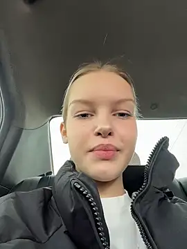 Snapshot of AshleyMur chatting on March 20, 2026, 4:13 am AshleyMur online show from March 20, 2026, 4:13 am