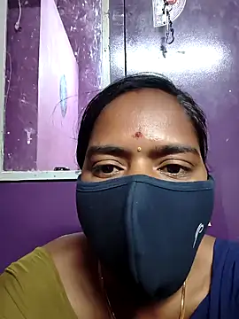 Tamil Hot Divya online show from March 9, 2026, 9:51 pm