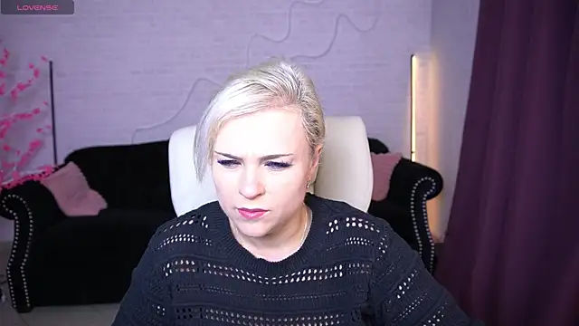 CrystalVibe online show from March 12, 2026, 6:39 am