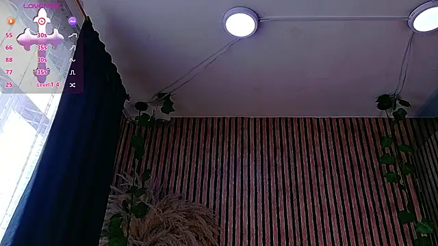 Hiddenhotcake online show from July 28, 2026, 6:42 pm