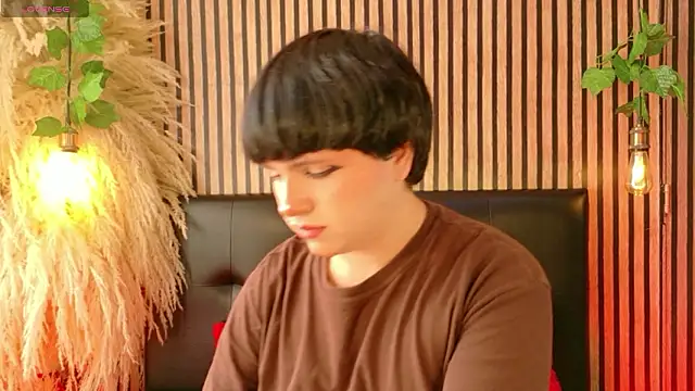 Hiddenhotcake online show from March 3, 2026, 6:37 pm