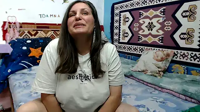 Adelinemilf online show from July 10, 2026, 3:01 pm