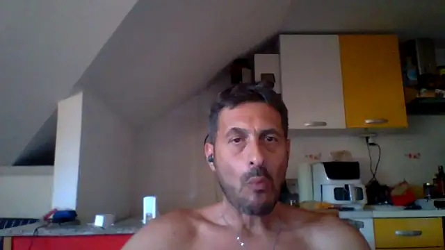 colosone online show from June 10, 2026, 3:57 pm