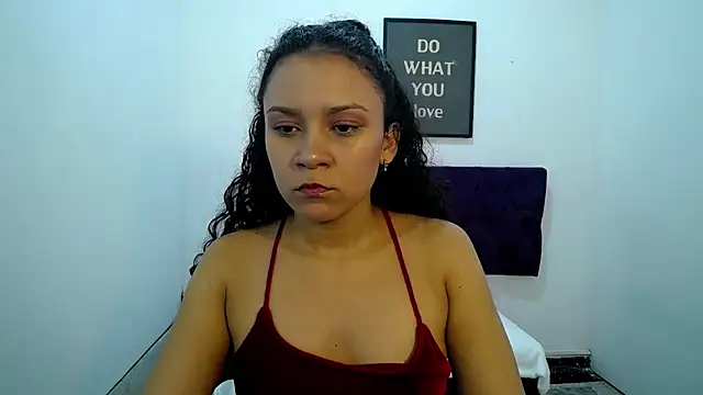 Little18Doll online show from June 12, 2026, 10:18 pm