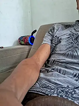 Snapshot of Andersinho205 chatting on March 11, 2026, 2:11 pm Andersinho205 online show from March 11, 2026, 2:11 pm