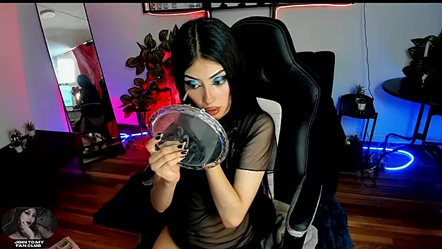 Sacred Sin Room online show from March 5, 2026, 1:19 pm