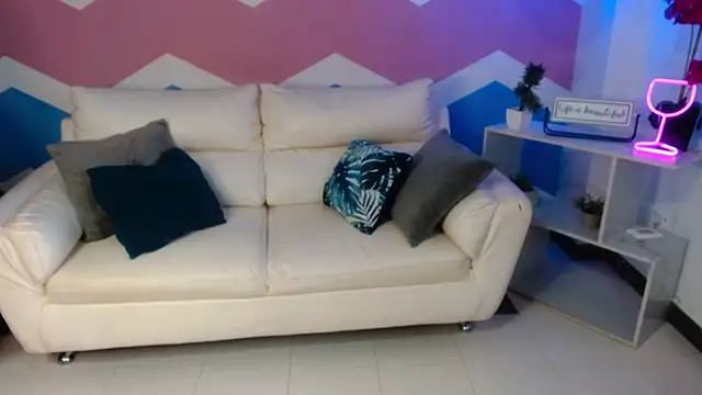 elena milf1 online show from January 11, 2026, 4:36 pm