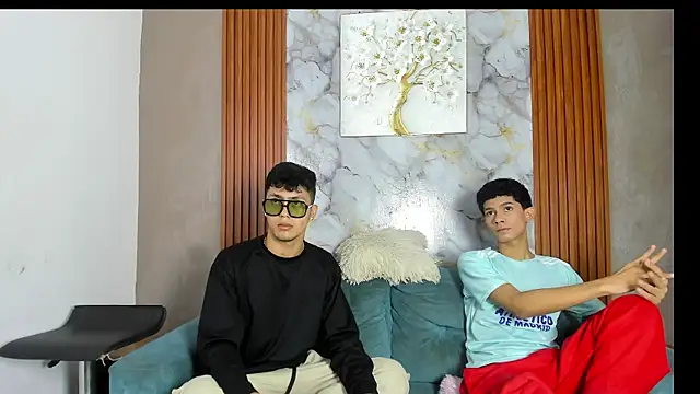 AVENGER BOYS2026 online show from June 20, 2026, 7:19 pm