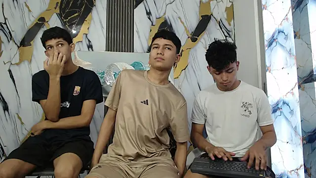 AVENGER BOYS2026 online show from July 31, 2026, 7:33 pm
