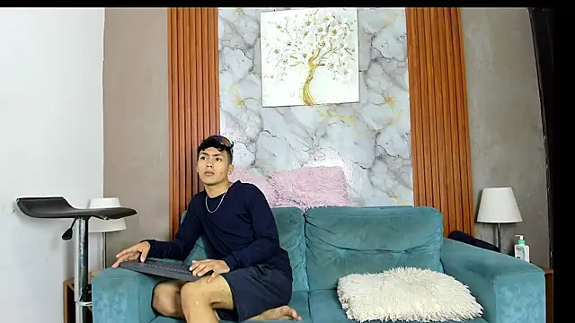 AVENGER BOYS2026 online show from June 16, 2026, 7:14 pm