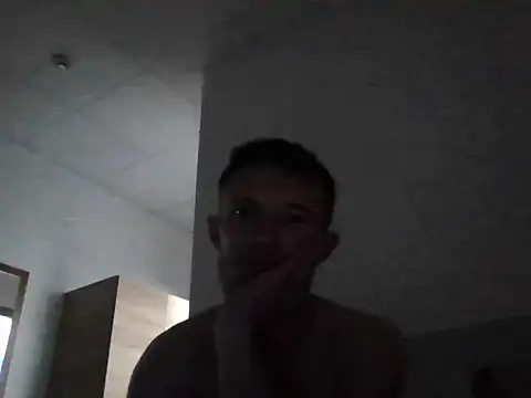 Snapshot of Andreas2335 chatting on June 13, 2026, 7:34 pm Andreas2335 online show from June 13, 2026, 7:34 pm