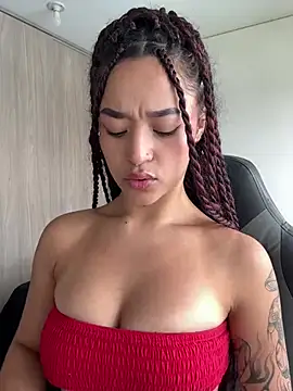 crystal dlun online show from March 7, 2026, 3:50 pm