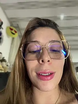 NatalyPinky online show from May 27, 2026, 11:12 pm