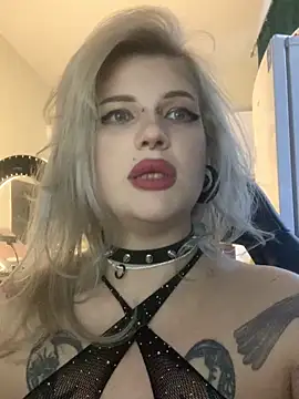 Snapshot of DriveThruDolls chatting on February 12, 2026, 12:27 pm DriveThruDolls online show from February 12, 2026, 12:27 pm