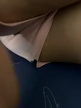 bigmeatcock luna online show from June 17, 2026, 9:08 am