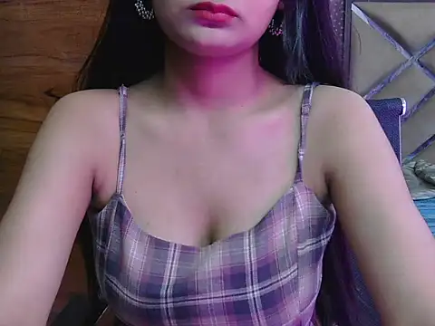 Snapshot of sweet_riyaaa chatting on June 20, 2026, 4:28 am sweet riyaaa online show from June 20, 2026, 4:28 am
