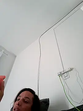 ofjuliaa online show from March 14, 2026, 8:48 pm