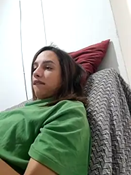 ofjuliaa online show from July 18, 2026, 4:26 pm