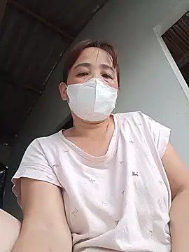 Lyna sexy24 online show from July 3, 2026, 10:38 pm