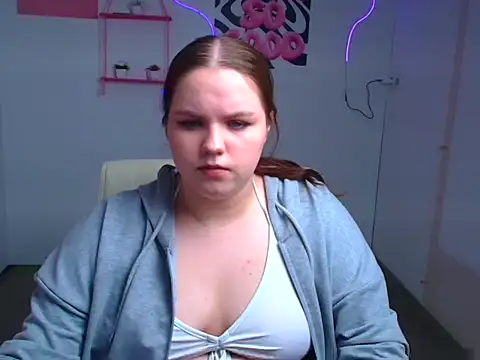 Kitty Mia Kitty online show from January 15, 2026, 10:07 am