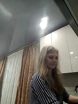 Tender-Blue online show from March 18, 2026, 8:50 am