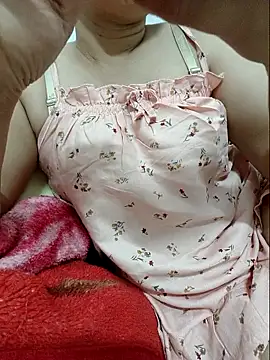 linhha23 online show from April 30, 2026, 1:51 pm