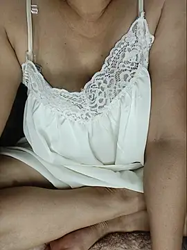 linhha23 online show from July 3, 2026, 3:07 pm