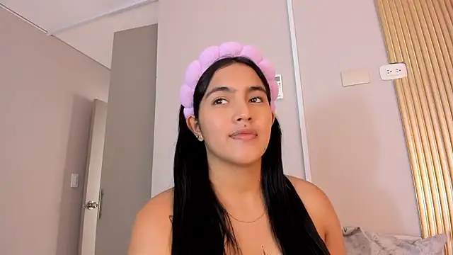 AlanaBlair  online show from March 16, 2026, 7:27 pm