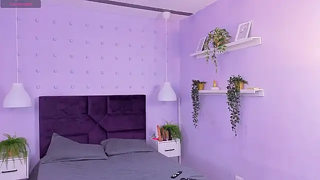 Snapshot of Yasminbrattz chatting on March 12, 2026, 11:36 am Yasminbrattz online show from March 12, 2026, 11:36 am