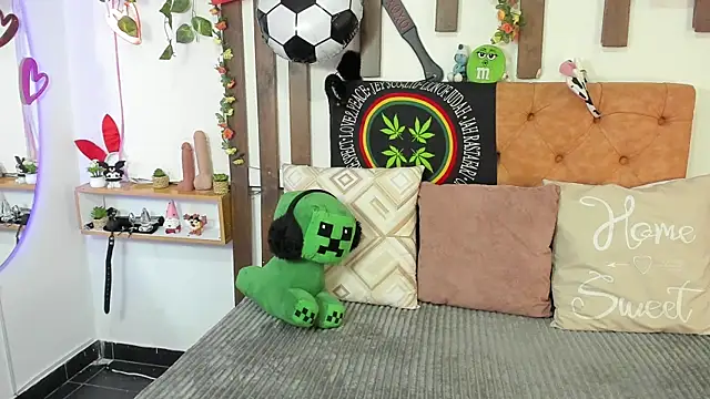 MeowMota  online show from July 15, 2026, 6:59 pm