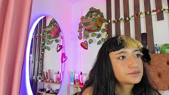 MeowMota  online show from May 5, 2026, 6:00 pm