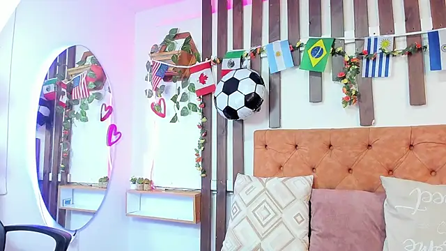 MeowMota  online show from July 9, 2026, 6:40 pm