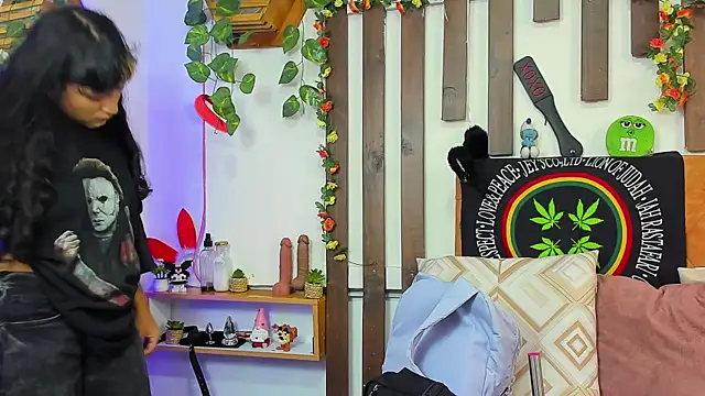 MeowMota  online show from July 25, 2026, 6:47 pm