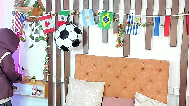 MeowMota  online show from July 10, 2026, 6:41 pm