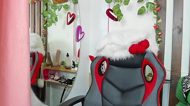 MeowMota  online show from August 1, 2026, 7:01 pm