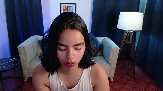 SofiaMante  online show from June 6, 2026, 1:00 am