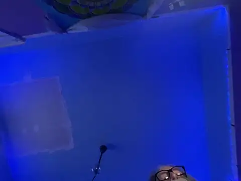 LickYourYoni online show from February 18, 2026, 3:19 pm