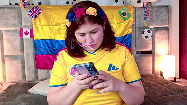 azul veraa online show from June 11, 2026, 12:35 pm