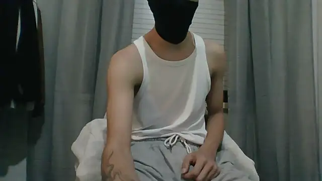 Lux Masked online show from March 21, 2026, 1:04 pm