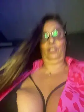 Annalua73 online show from January 11, 2026, 11:44 pm