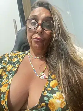 Annalua73 online show from February 1, 2026, 10:30 pm