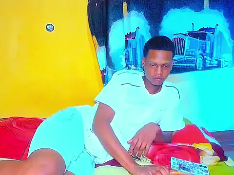aunstin mohamme online show from May 6, 2026, 3:21 am