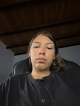 Kitty20205 online show from July 10, 2026, 7:36 pm