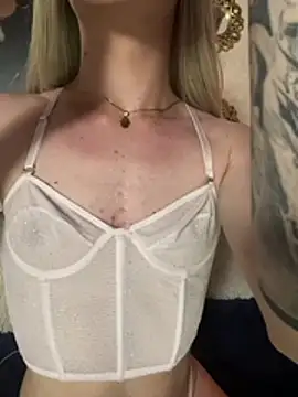 Alana Stone online show from June 13, 2026, 8:07 pm