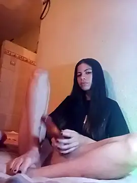 Snapshot of Chiquitoperopeligroso4 chatting on February 7, 2026, 4:09 am Chiquitoperopeligroso4 online show from February 7, 2026, 4:09 am