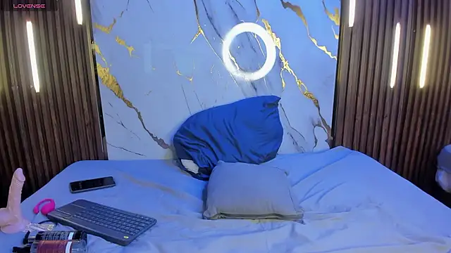 ThiagoBerry online show from February 9, 2026, 12:03 pm