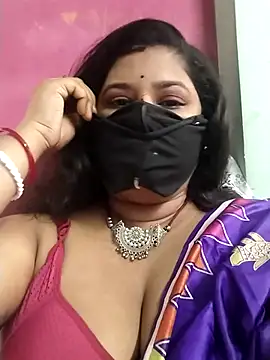 pinkisaha75 online show from May 3, 2026, 1:22 am