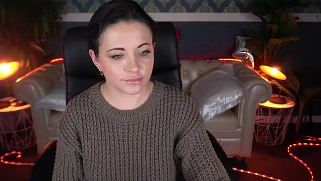 Dafni Monn online show from February 25, 2026, 6:35 am