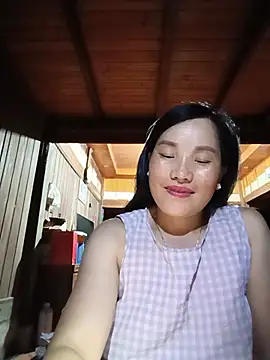 yu--yo online show from July 28, 2026, 2:13 pm