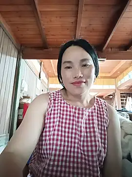 yu--yo online show from July 17, 2026, 2:31 am